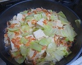 桜えびと春キャベツと豆腐のとろ煮作り方3写真