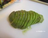 アボカドサーモン丼作り方1写真