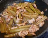 季節のお惣菜♪フキと豚コマ肉の炒め煮❀作り方5写真