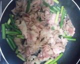 お肉とニンニクの芽の炒めもの作り方2写真