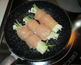 すき焼きのタレで簡単♪ささみのエノキ巻き作り方3写真