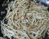 沖縄定番★もやしとコーンビーフ炒め★作り方3写真
