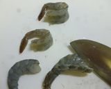 海老とセロリの塩炒め♪作り方2写真