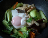 野菜炒めと半熟卵のせラーメン作り方5写真