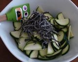 ❀ズッキーニの塩昆布和え❀作り方4写真