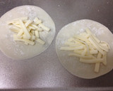 余った餃子の皮で☆簡単チーズ焼き！作り方1写真