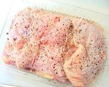 しっとり軟らか鶏肉とパプリカの塩レモン煮作り方1写真