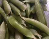 新玉ねぎとうすいえんどうの卵とじ作り方1写真