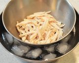 *しっとり蒸し鶏のピリ辛ニラキムチ冷麺*作り方4写真