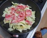 豚肉と春キャベツの蒸し焼き作り方3写真