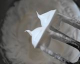 ❀粒餡と苺のよもぎ米粉ロール❀作り方2写真