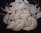 新玉葱と白菜キムチ丼・卵黄のせ作り方5写真