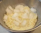 *しっとり蒸し鶏のピリ辛ニラキムチ冷麺*作り方6写真