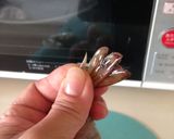 お弁当にも大人気✿海老マヨカレー炒め作り方1写真