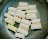 〖薩摩芋と焼きネギのこっくり煮物♡〗作り方2写真