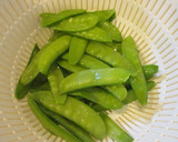 絹さや（さやえんどう）のおひたし作り方1写真