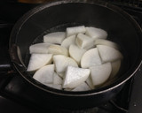 がんもと大根の簡単和風煮物。作り方1写真