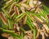 簡単☆いかとニンニクの芽のバター醤油炒め作り方7写真