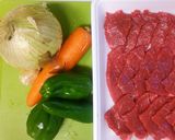 新玉ねぎのベッドにカルビのせ丼作り方1写真