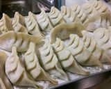 お母さんの餃子に新玉ねぎプラス作り方6写真