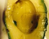 簡単もう一品❁オクラとアボカドわさび和え作り方1写真