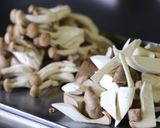 キノコのガーリック風味バルサミコソース。作り方2写真