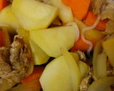 煮崩れたところが美味しい、豚こま肉じゃが作り方4写真