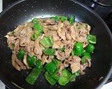 豚肉と舞茸とピーマンの味噌炒め作り方5写真