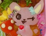 リボンとお花のジュエルペットのキャラ弁作り方1写真