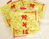 夏休みランチ♪ニラメンマ焼きそば♪作り方1写真