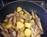 鶏スティックとじゃが芋の中華風煮込み作り方5写真