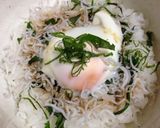 簡単♡温玉しらす大葉丼♡作り方5写真