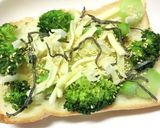 目玉焼きon!バジル風味ブロトースト作り方4写真