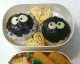 開けて楽しい！まっくろくろすけ弁当♪作り方1写真
