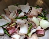 ニンニクの芽とイカの肝炒め作り方1写真