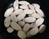 超簡単 さやえんどうと魚肉ソーセージ炒め作り方3写真
