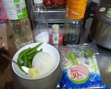 スナップエンドウと新玉ねぎのバター醤油作り方1写真