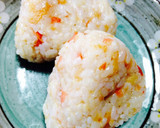 天かすと梅のマヨぽんおにぎり♡朝ごはんに作り方3写真