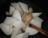 とり手羽元と大根の煮物作り方4写真