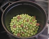 ストウブ*グリーンピースとベーコンの蒸焼作り方4写真