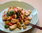 鶏胸肉とミックスナッツの炒め物作り方6写真