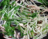 シメジと水菜のニンニクの香り炒め♪作り方2写真