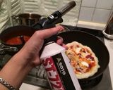 フライパンとバーナーで本格ピザを焼く作り方5写真