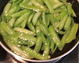 絹サヤのオリーブオイル醤油味付け作り方2写真