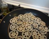 揚げずにヘルシー！れんこんチップス作り方3写真