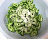 ☆ゴーヤの辛子漬け☆作り方1写真