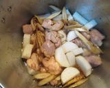 圧力鍋で❀鶏もも肉とゴボウの黒酢煮❀作り方3写真