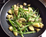 簡単♪新ジャガとピーマンの味噌炒め作り方4写真