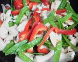 鶏胸肉とさやえんどうの炒め物作り方5写真