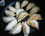 ビールがすすむ！！パリパリ羽付き餃子作り方6写真